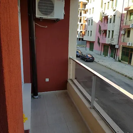 Spinner Place דירה *